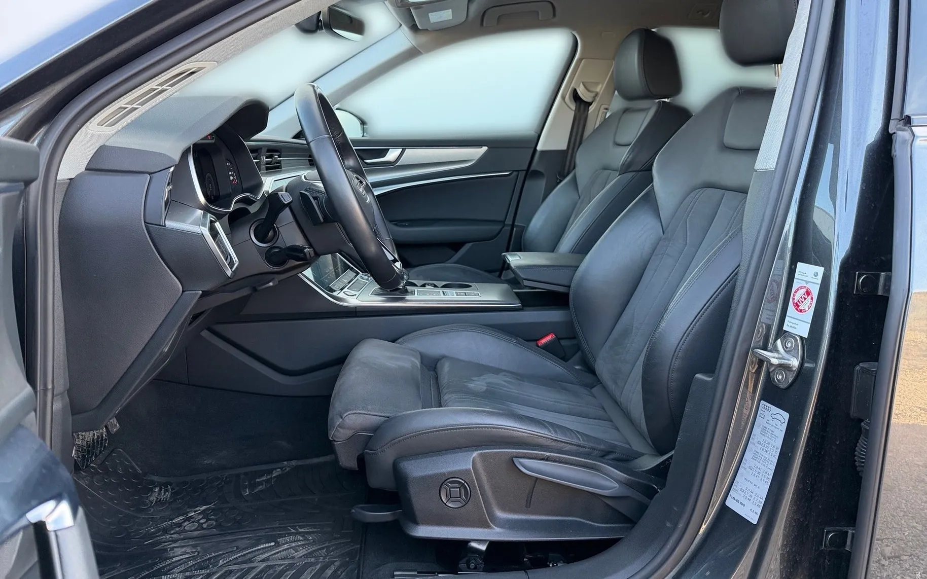 Notranja slika - Audi A6 Avant - 45 TDI quattro tiptronic S line 180kW... - 9