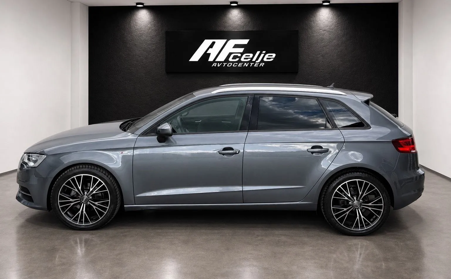 Zunanja slika - Audi A3 - 1.6 TDI-XENON+LED-NAVI-LIZING ZA TUJCE-TEMPOMAT- - 6