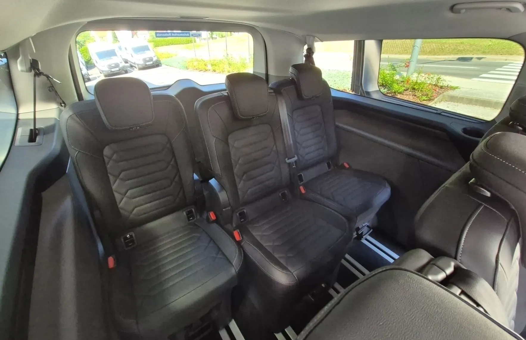 Zunanja slika - Ford Tourneo - Custom TITANIUM X AWD 2.0 TDCi 170PS L2H1 - 16