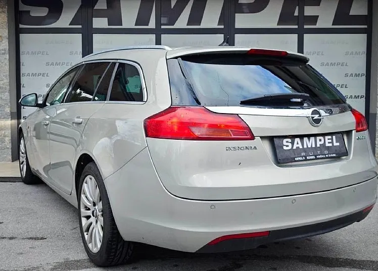 Zunanja slika - Opel Insignia - 2.0 CDTI 96KW - SLO - BIXENON ADAPTIVE - TEMPOMAT - 4