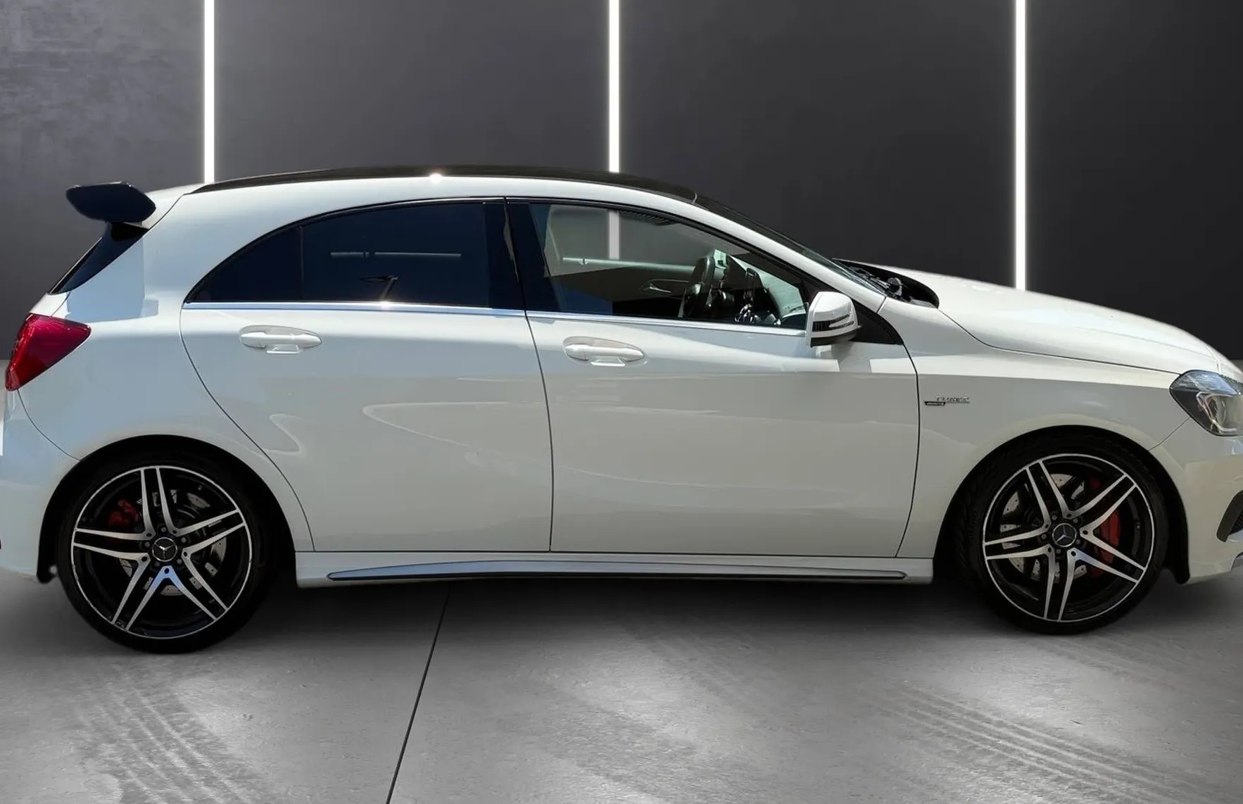 Zunanja slika - Mercedes-Benz A-Razred - 45 AMG 4MATIC XENON NAVI PDC TEM ŠPORTNI IZPUH - 8