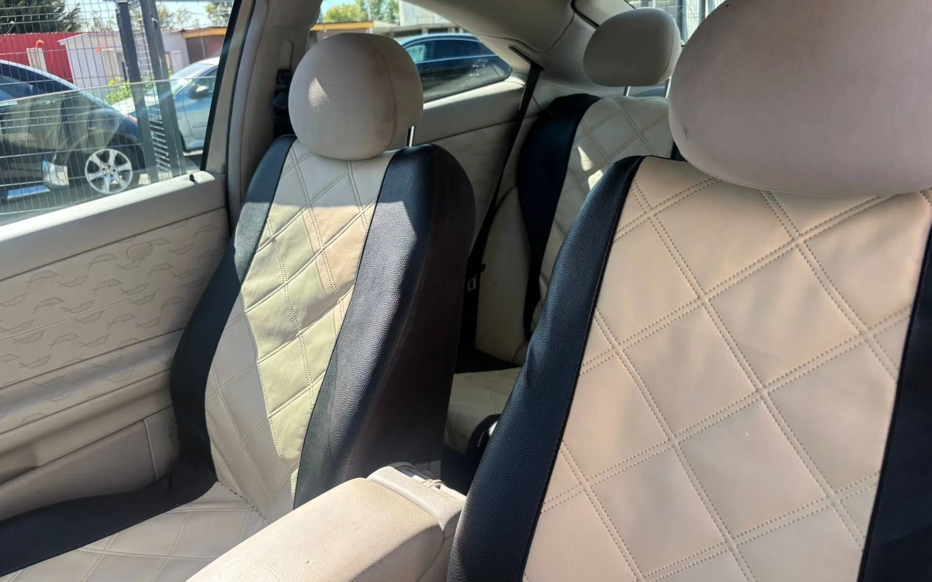 Notranja slika - Mercedes-Benz C-Razred - C 200 OBROK 84X-42EUR NA KREDIT BREZ POLOGA - 9