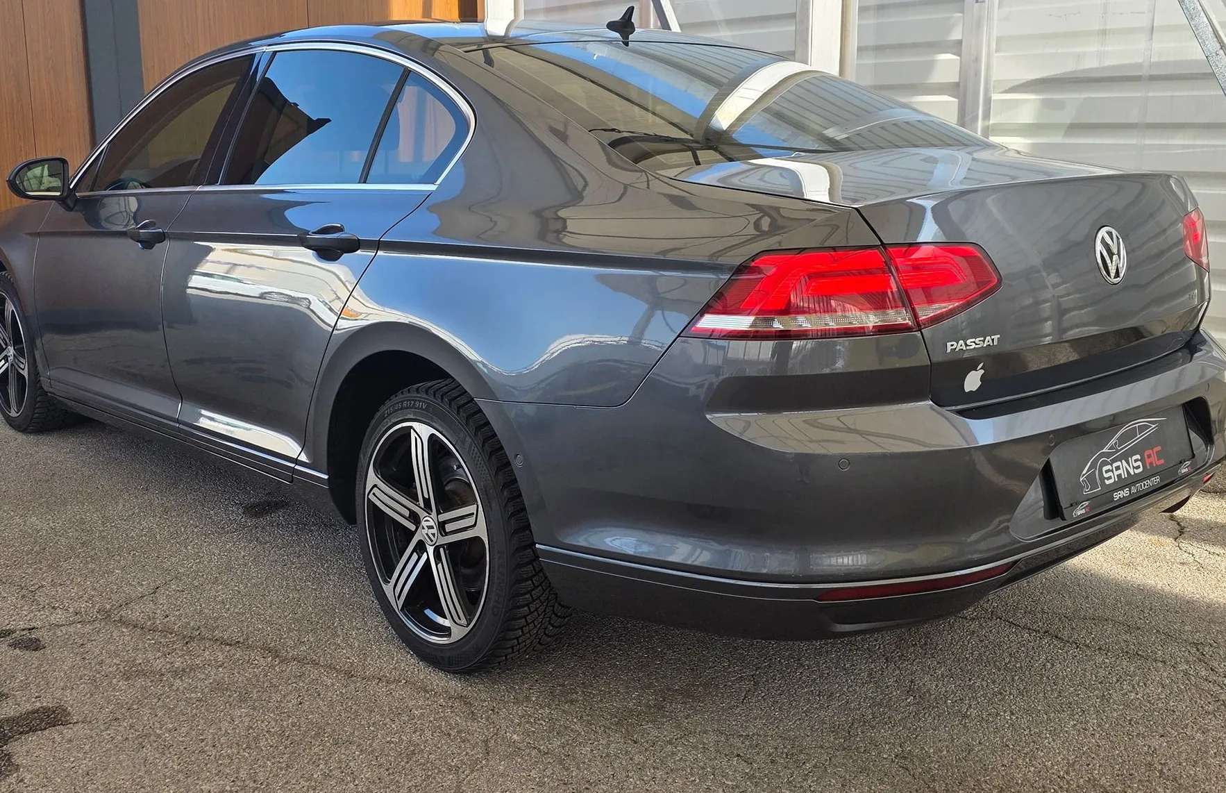 Zunanja slika - VW Passat - 1.6 TDI - DSG - KAMERA - TEMPOMAT - GL. SERVIS - 3