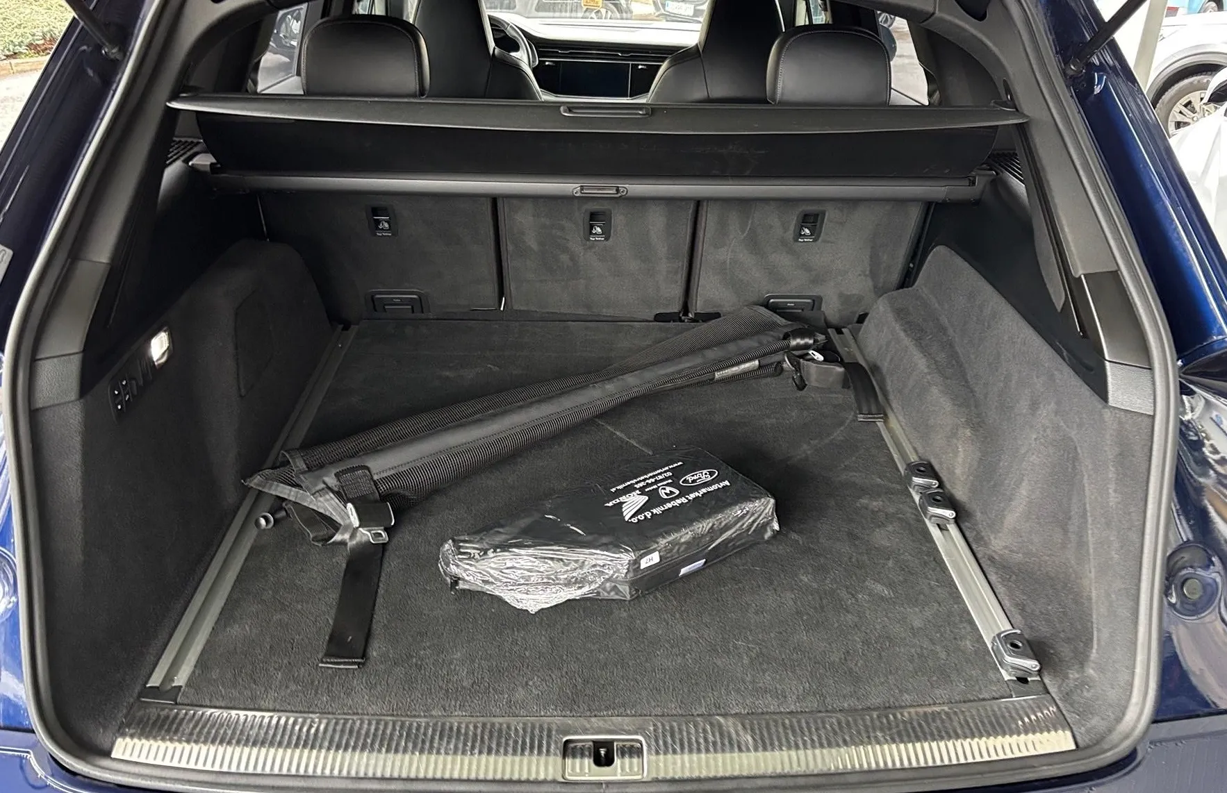 Zunanja slika - Audi Q7 - 60 TFSI e QUATTRO 3.0 V6 456 PS 3XS-Line-SOH 97.2 - 9