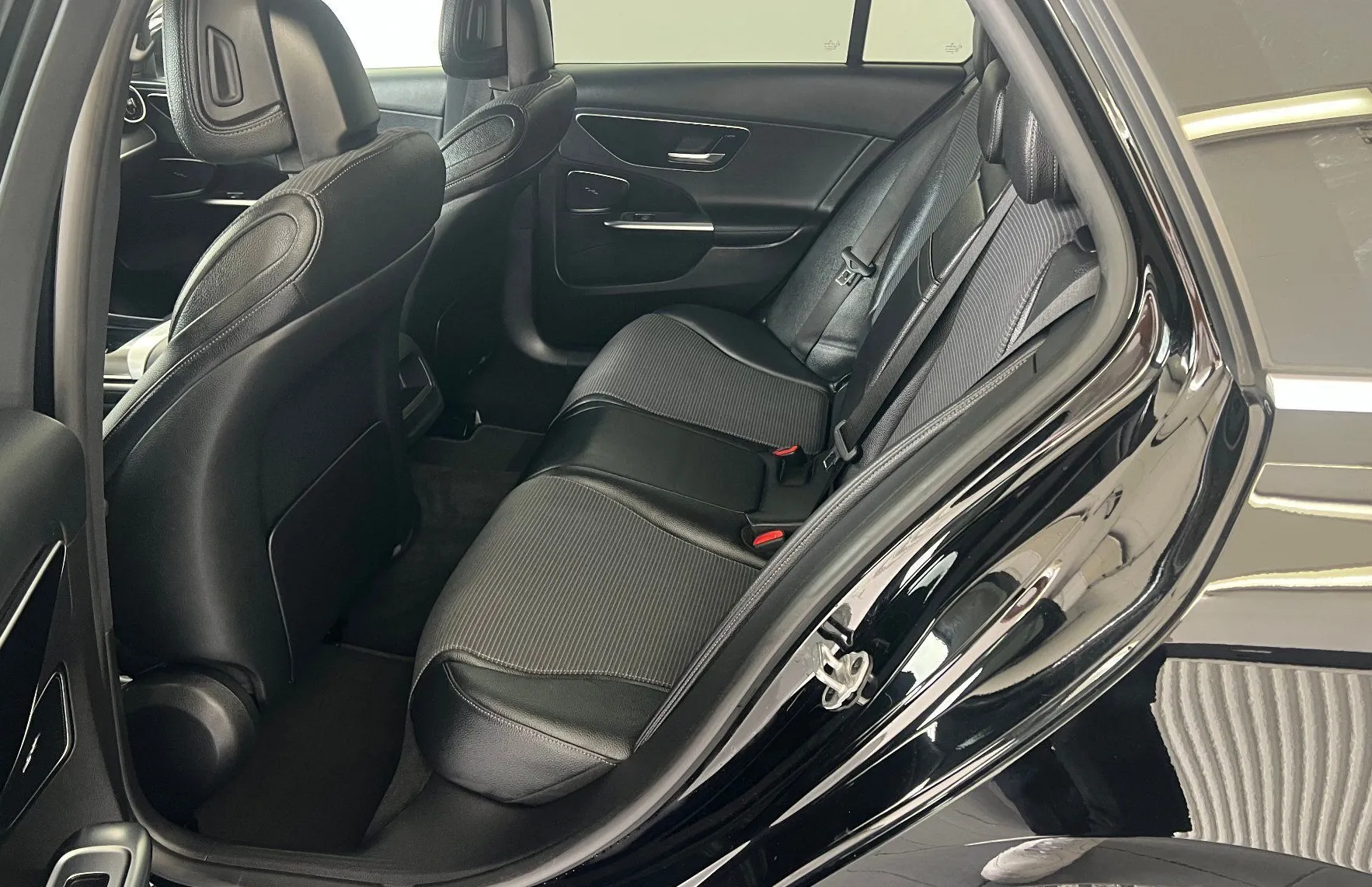 Zunanja slika - Mercedes-Benz C-Razred - T-Modell C 220 d 162 KW.NEMŠKI+4ALU.KAMERA.ACC - 13