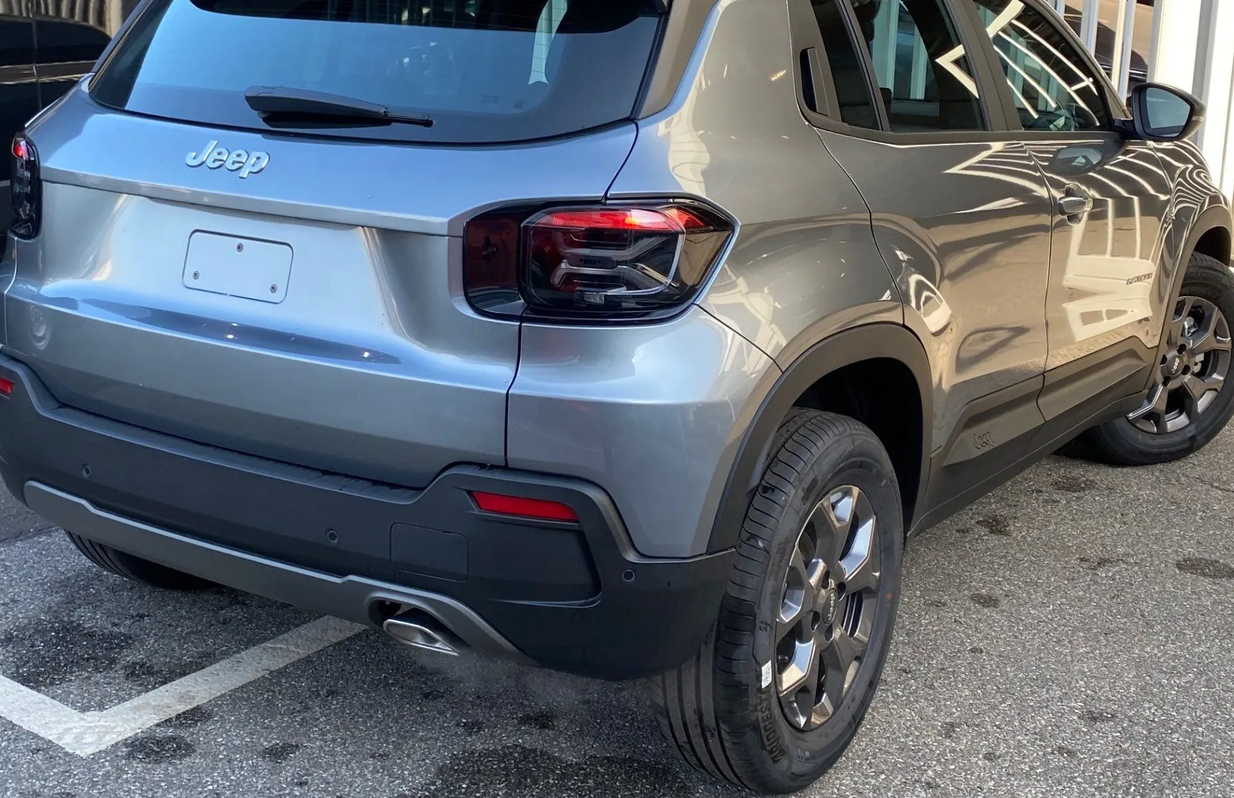 Zunanja slika - Jeep Avenger - 1.2 GSE 100 Longitude - 8