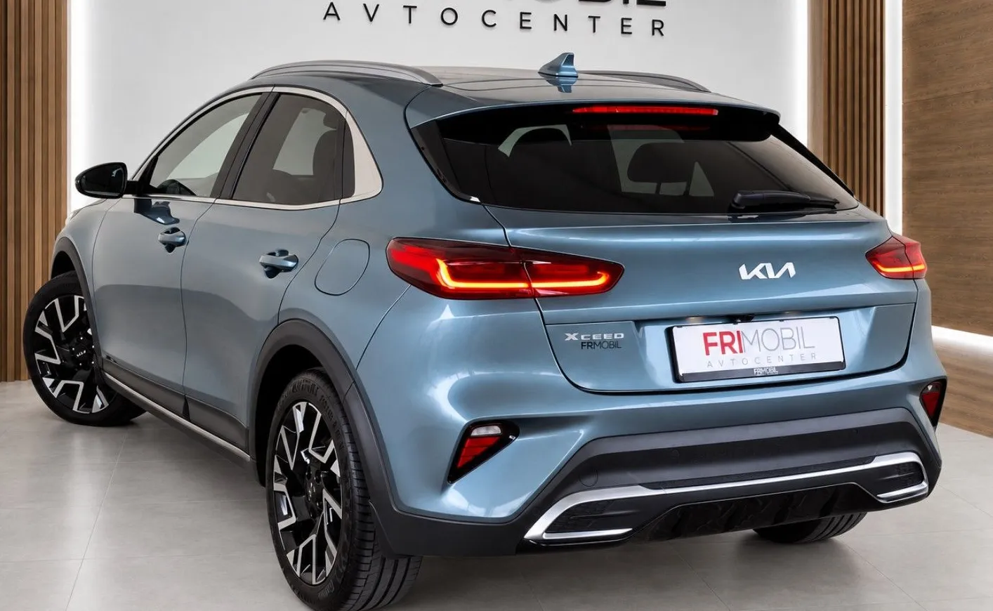 Zunanja slika - KIA XCeed - 1.5 T EX Way AUT.•GRETJE SEDEŽEV•KAMERA•NAVI•ACC• - 4