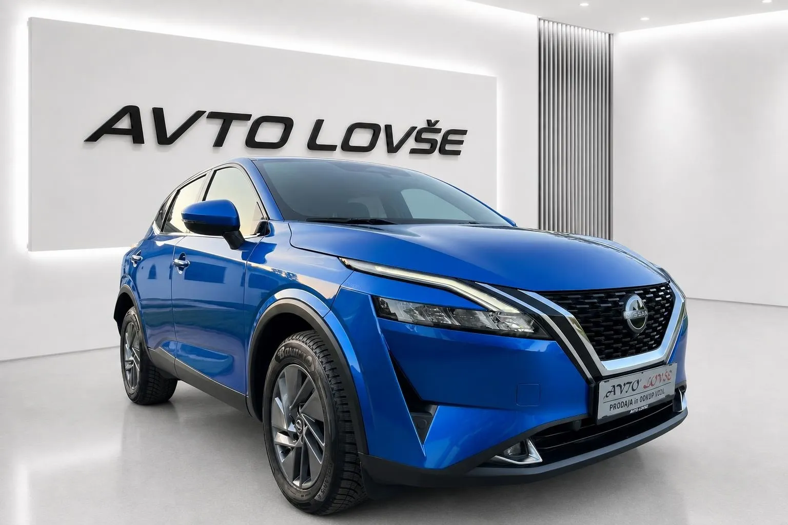 Notranja slika - Nissan Qashqai - 1.3 DIG-T MHEV N-Connecta-1 LASTNIK-LED-ODLIČEN... - 7