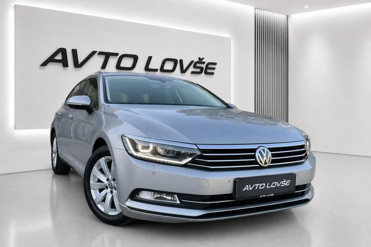 Zunanja slika - Volkswagen Passat Variant - 2.0 TDI BMT Highline DSG-LED-NAVI-ALU-ODLIČEN... - 2