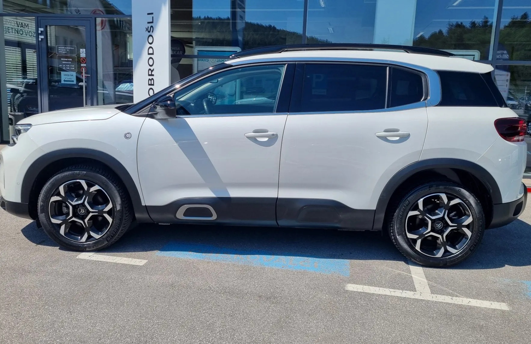 Zunanja slika - Citroën C5 Aircross - PureTech 130 C-Series Avtomatik - POTRJENA KNJIGA - 5