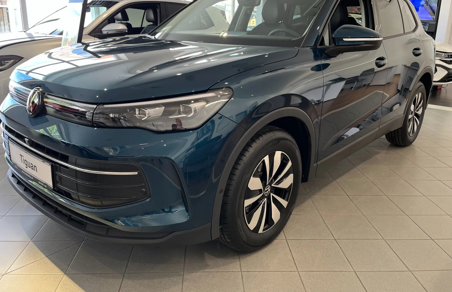 Zunanja slika - Volkswagen Tiguan - 1.5 eTSI BMT 4All DSG - 1
