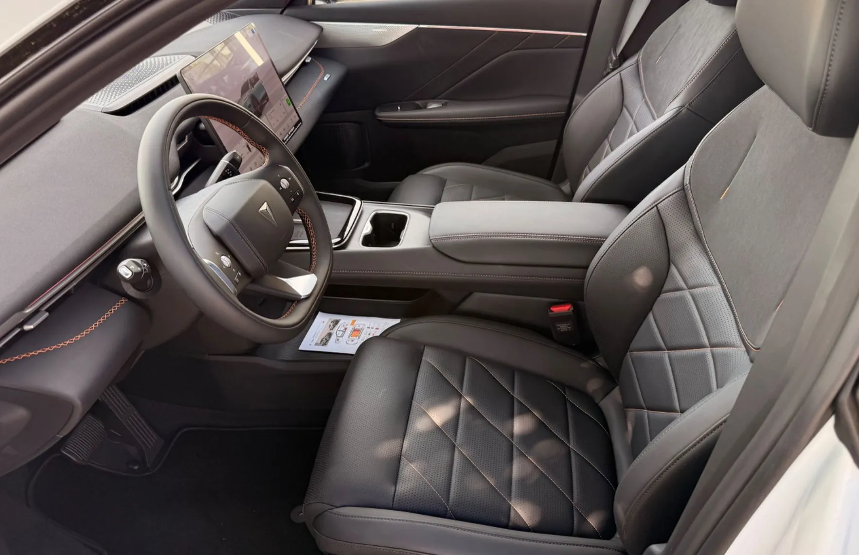 Zunanja slika - Changan Deepal S05 - CHANGAN  ULTRA HIBRID MAX - 10