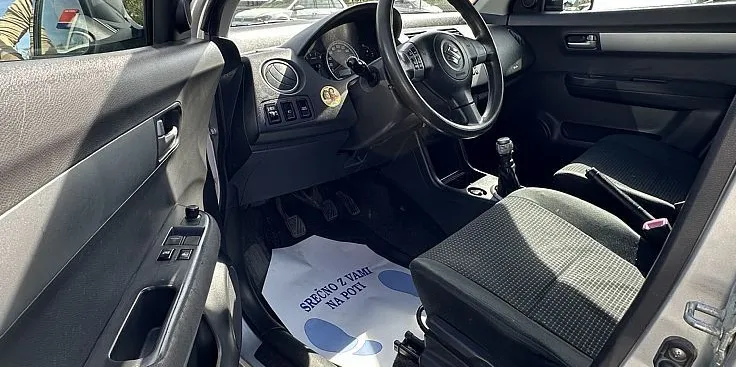 Zunanja slika - Suzuki Swift - 1.3 GC - 9