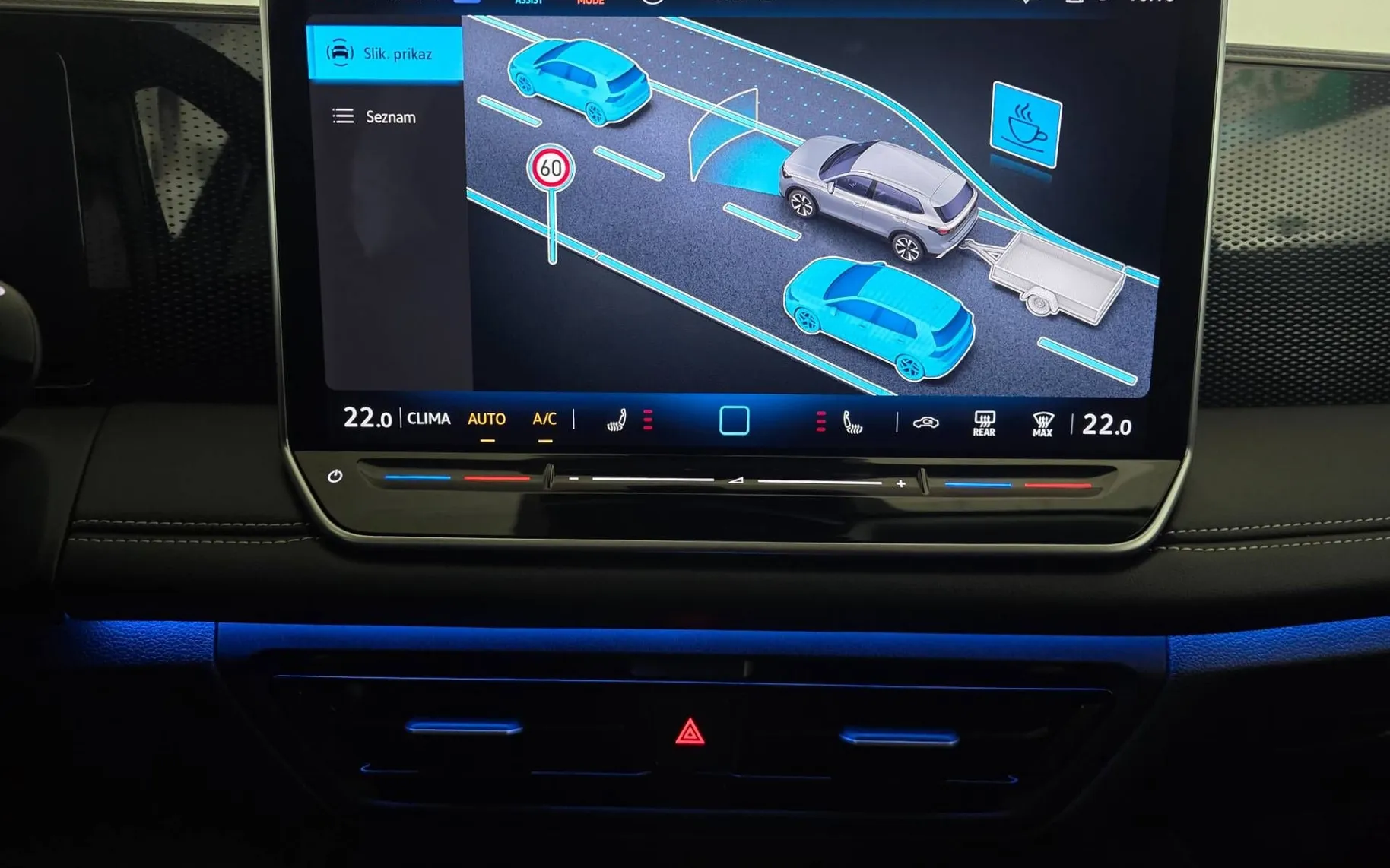 Notranja slika - Volkswagen Tiguan - 1.5 eTSI GOAL DSG - LED Plus.360kam.asistence.navi - 17