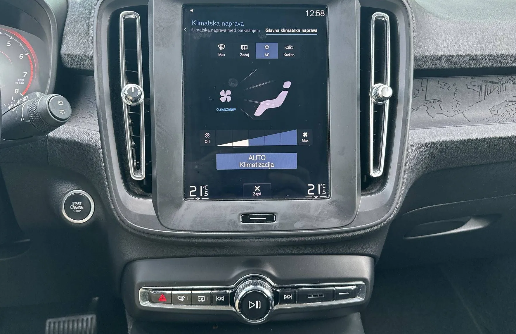 Zunanja slika - Volvo XC40 - T3 Momentum Avt. - 19