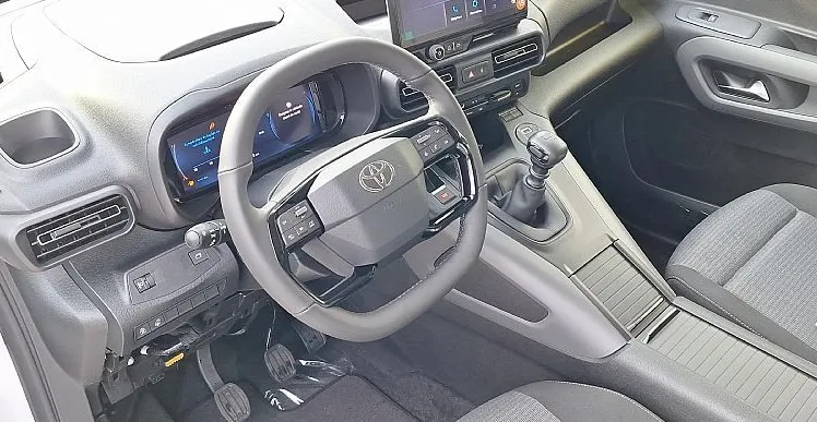Zunanja slika - Toyota Proace - City Verso MC 1.2P 110 Family - 9
