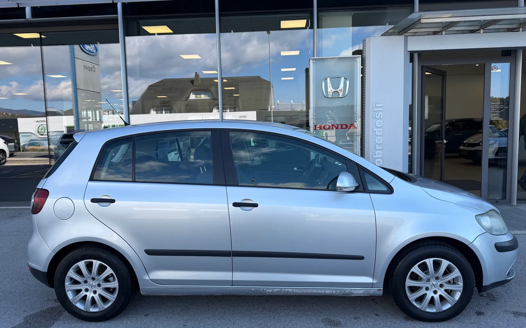 Zunanja slika - Volkswagen Golf Plus - COMFORTLINE 1.6 - 3