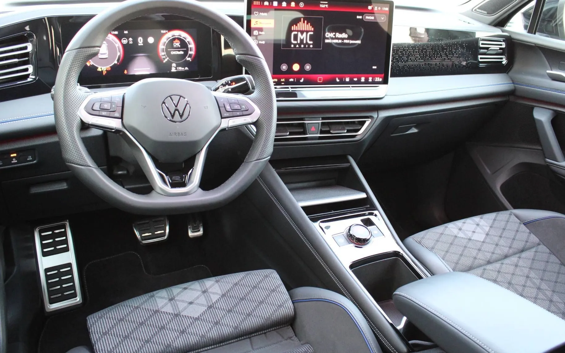 Zunanja slika - VW Tiguan - 2.0TSI 4MOT. R-LINE 195kW HEAD UP ACC SIDE AST I.. - 7