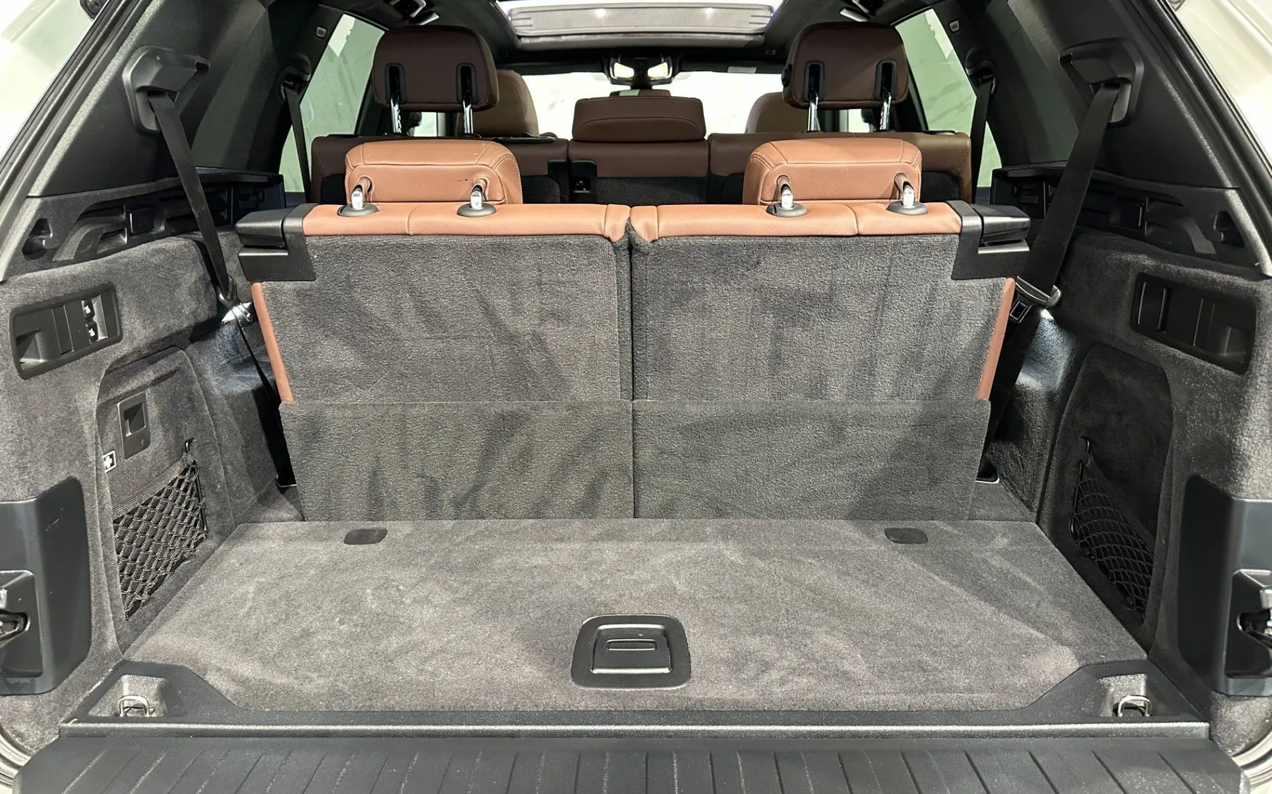 Notranja slika - BMW serija X5: - xD30d|M|Laser|Pano|R22|Zračno|7Sedežev|ACC|Memory| - 8