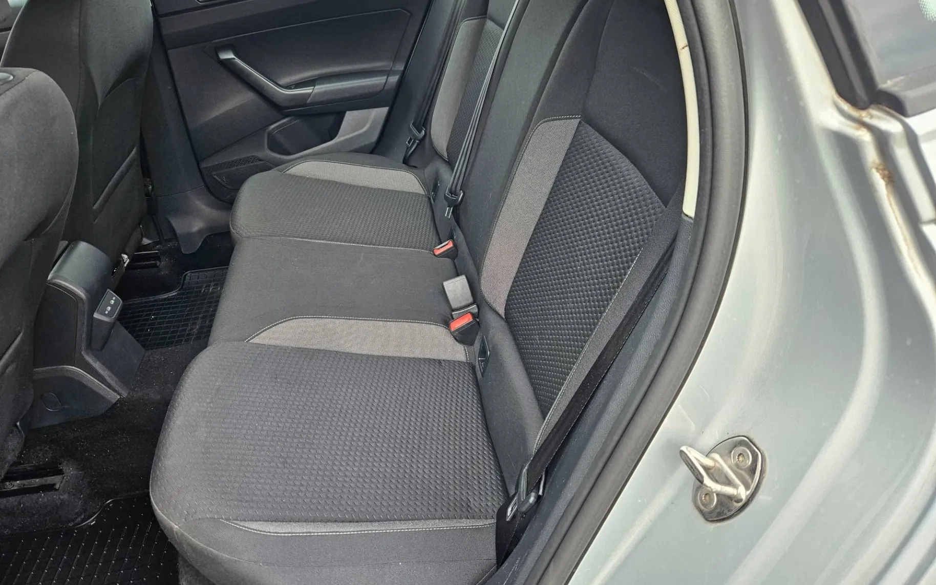 Notranja slika - Volkswagen Taigo - 1.0 TSI 1.LASTNIK SLO VIRTUAL KAMERA... - 12