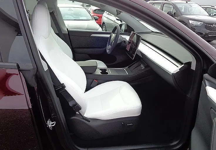 Zunanja slika - Tesla Model Y - Long Range AWD - POSLOVNI NAJEM - 7