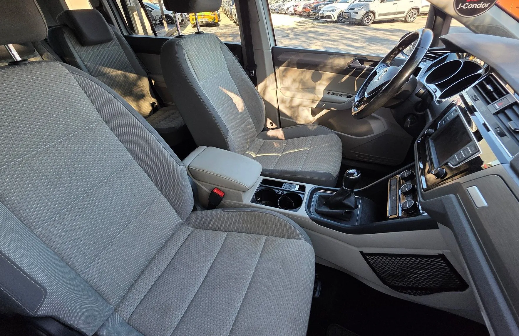 Zunanja slika - Volkswagen Touran - 2.0 TDI BMT HIGHLINE ZASLON-KLIMA-SLOVENSKI-1.LAST - 13