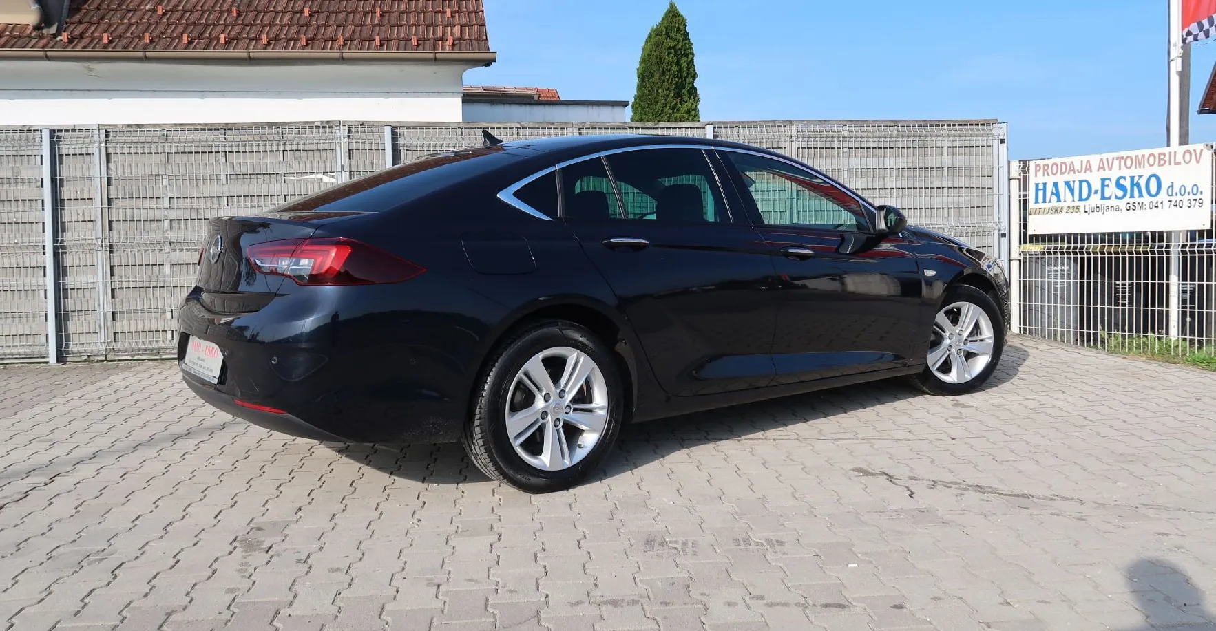 Zunanja slika - Opel Insignia - 1.6 ECOTEC CDTI 81KW INNOVATION-USNJE-KAMERA-LED - 6