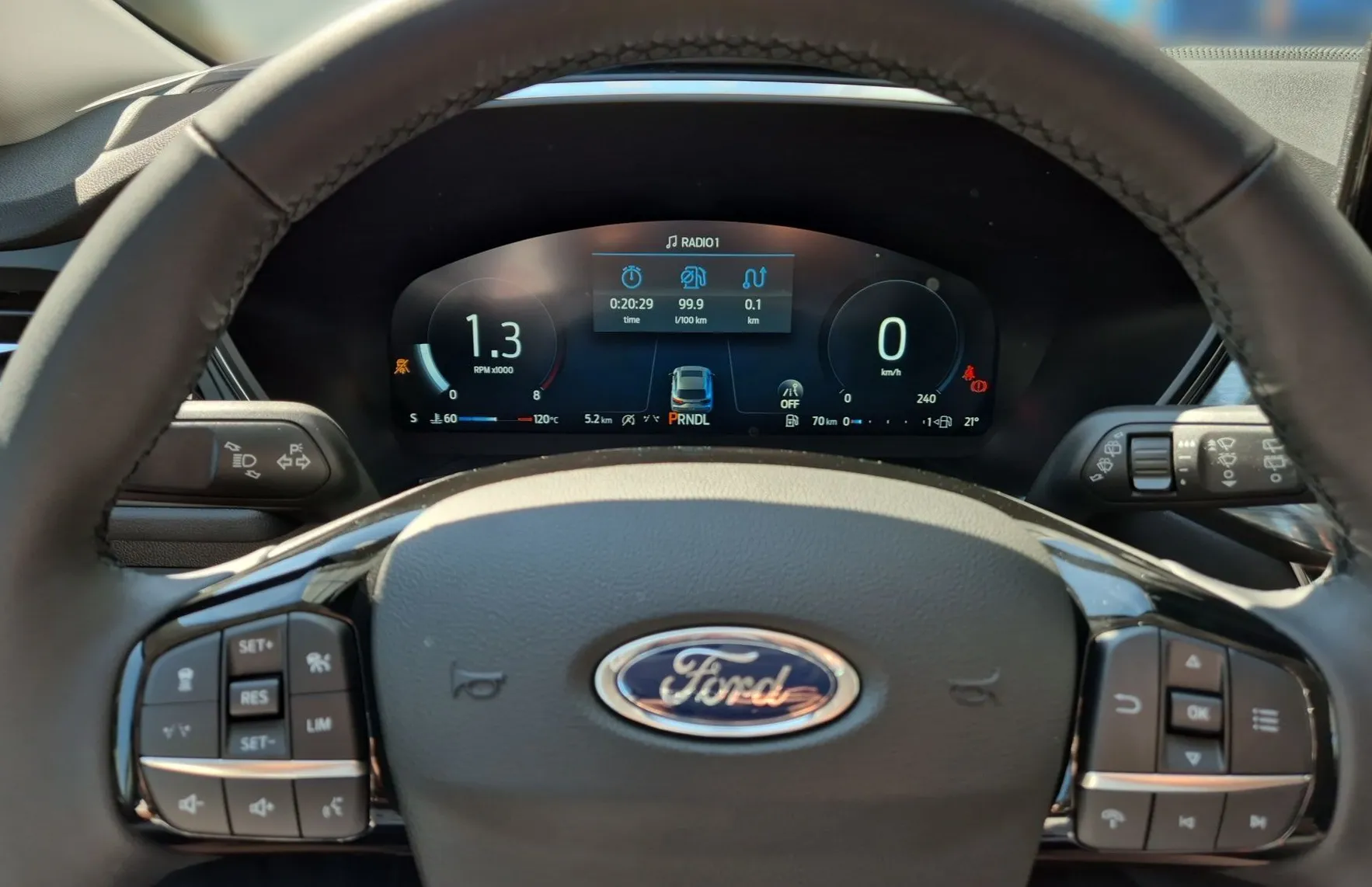 Zunanja slika - Ford Kuga - Titanium 1.5 EcoBoost 186KM A8 - 11