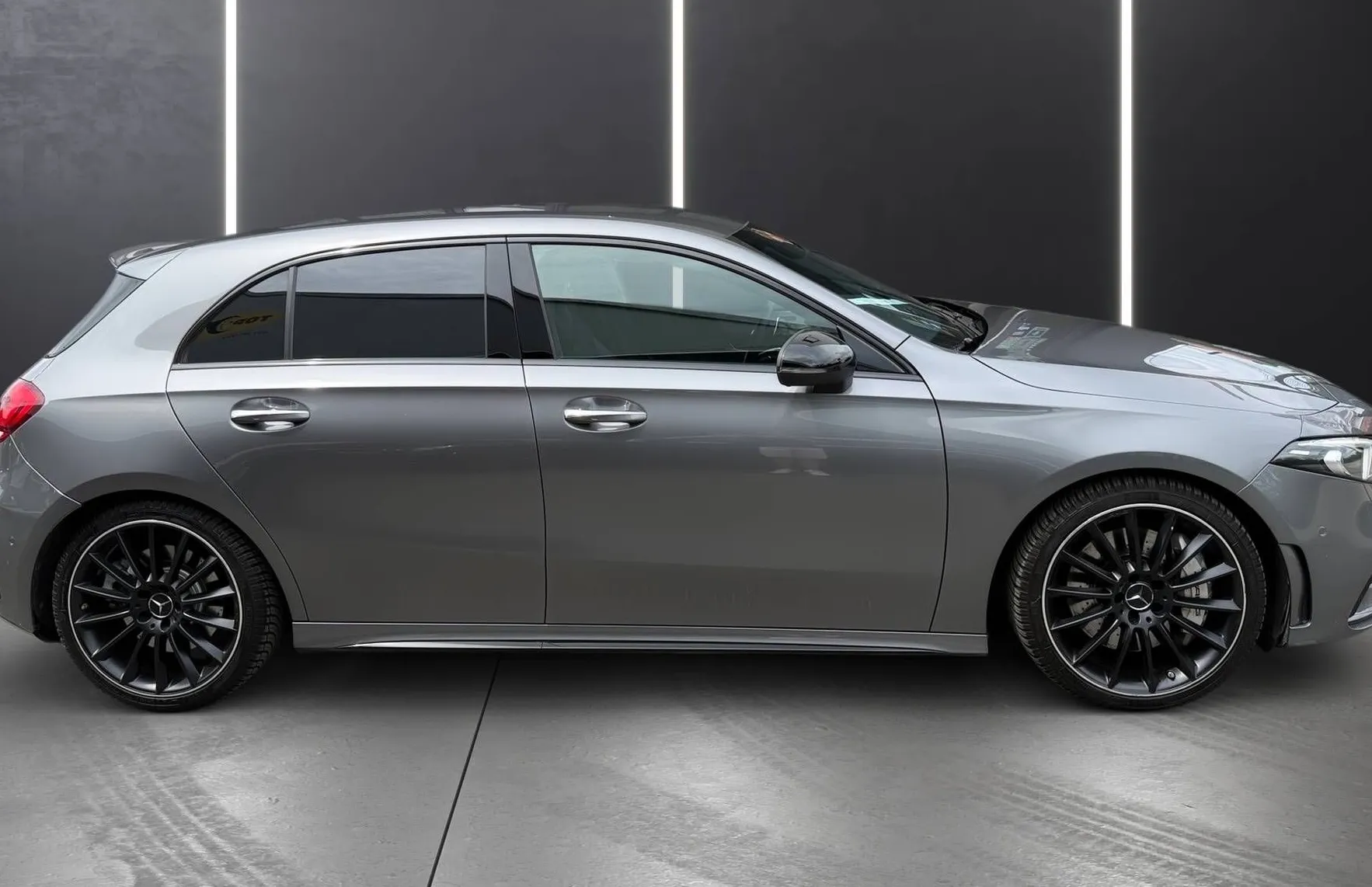 Zunanja slika - Mercedes-Benz A-Razred - 35 AMG 4MATIC + DTC LED KAM NAVI PDC RADAR TOP - 8