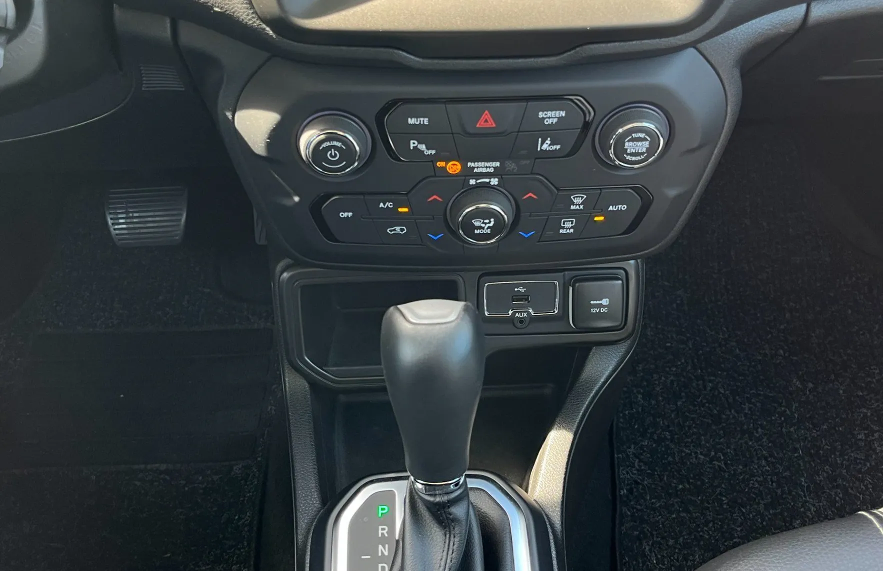 Zunanja slika - Jeep Renegade - 1.5 T4 e-Hybrid Altitude LED. ACC. VZR KAM. PDC - 19