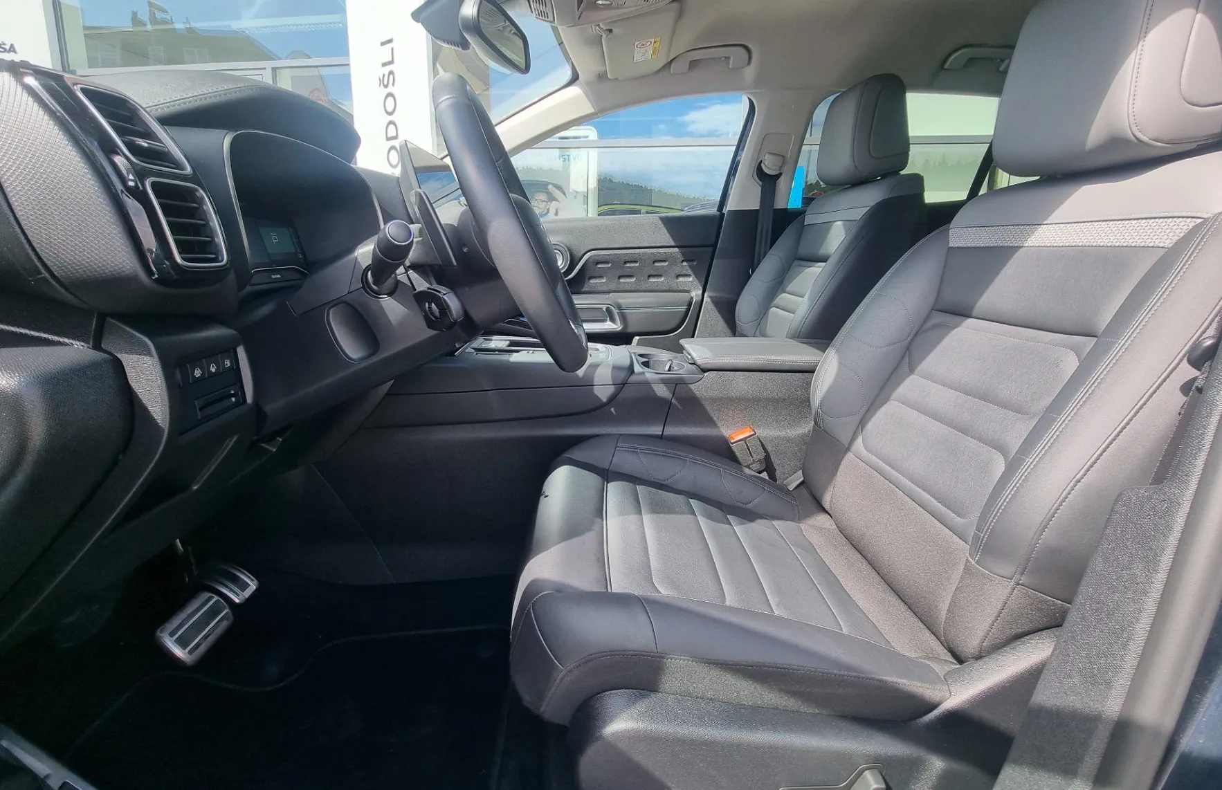 Zunanja slika - Citroën C5 Aircross - 1.6 PHEV 225 Shine Pack Avtomatik - SAMO 40.703KM - 12