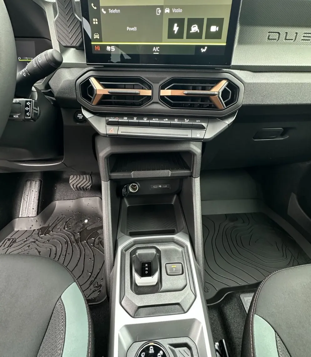 Zunanja slika - Dacia Duster - Extreme Hybid-G 150 4X4 Avtomatik-Cena na gotovino - 11