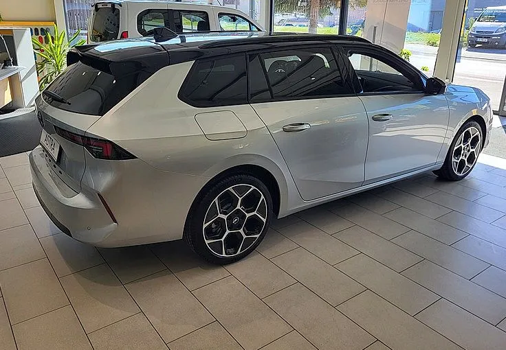 Zunanja slika - Opel Astra - 1.2 TURBO 96KW S S GS Auto ST  -  VELENJE - 2