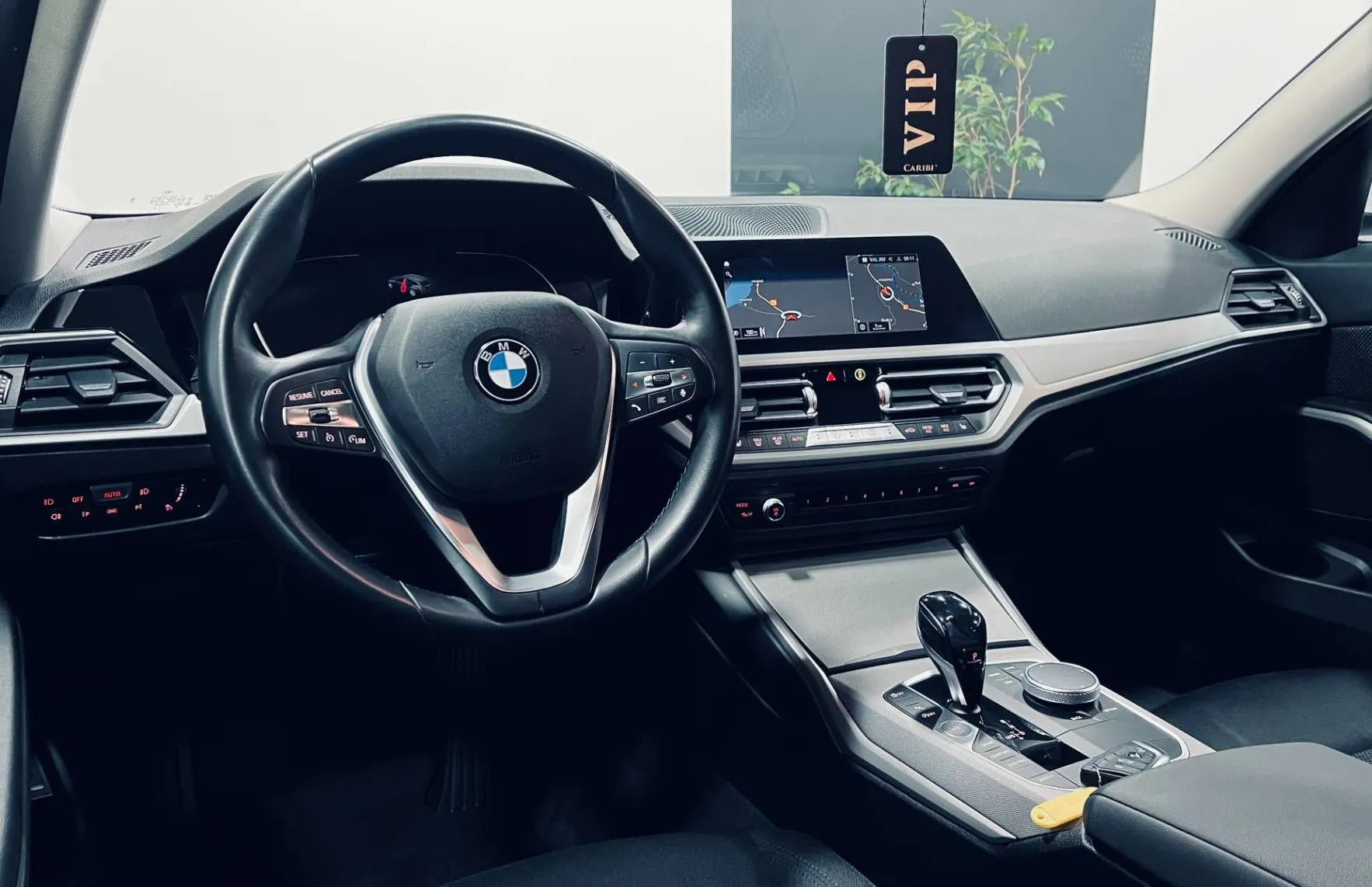 Zunanja slika - BMW Serija 3 - Touring: 318d LED-NAVI-KAMERA-ACC - 10