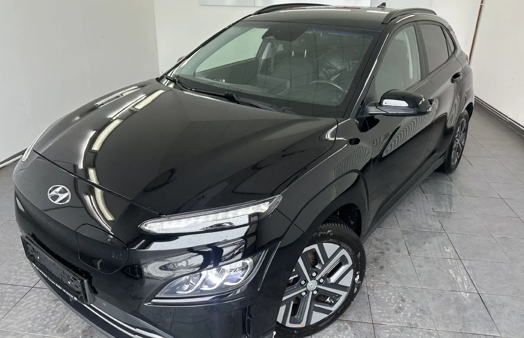 Zunanja slika - Hyundai Kona - 64 KWh Style+4ALU.LED.KAMERA.NAVI.ACC.KLJUKA.TOP - 1