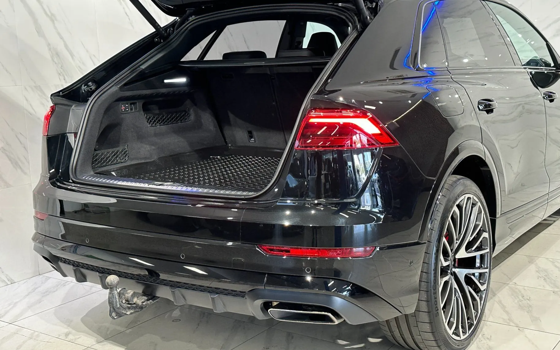 Notranja slika - Audi Q8 - 50TDI|Q|S-Line|Pano|SoftC|Zračno|ACC|Hlaj|Masaža| - 7