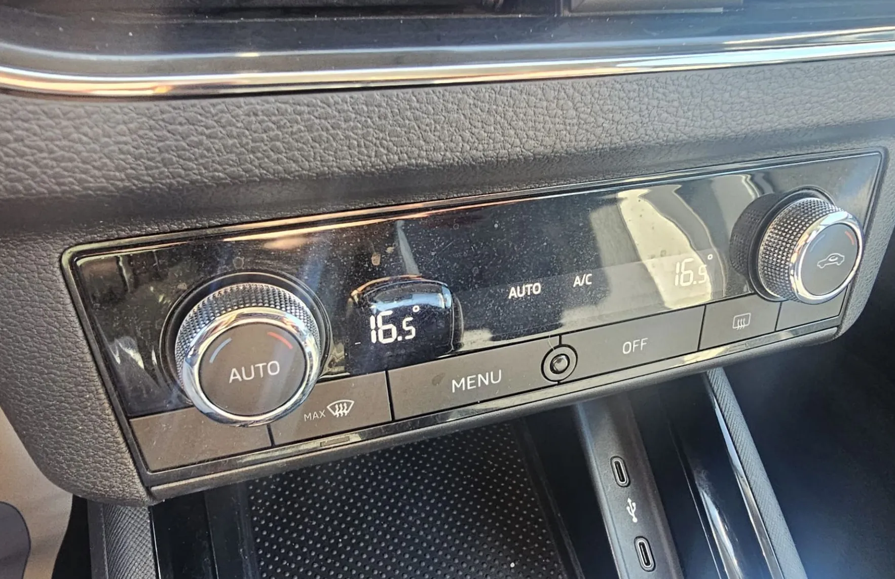 Zunanja slika - Škoda Kamiq - Style 1.5 TSI 150 DSG|navi|alu|fulLED|Wirtual|PDC| - 13