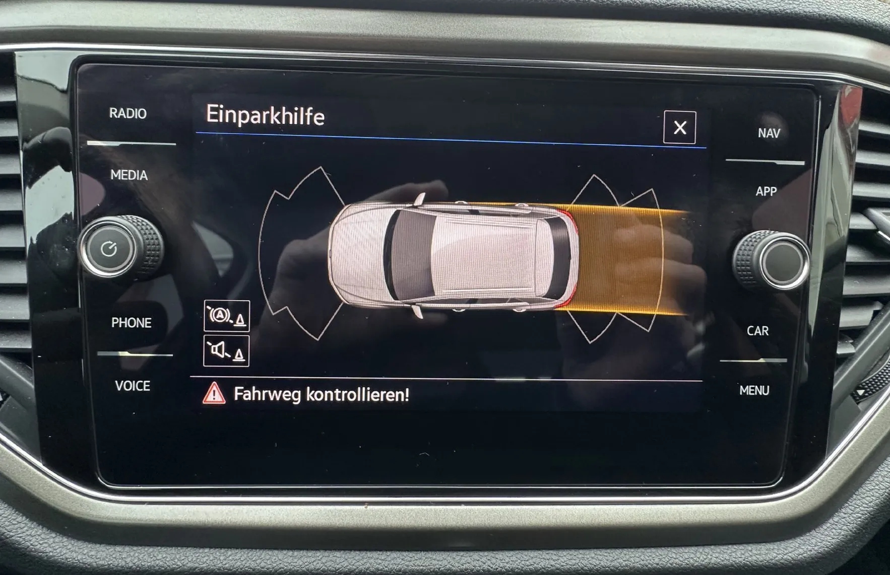 Zunanja slika - Volkswagen T-Roc - 2.0 TDI avt. SCR Style 110.NEMŠKI+4ALU.ACC.NAVI - 12