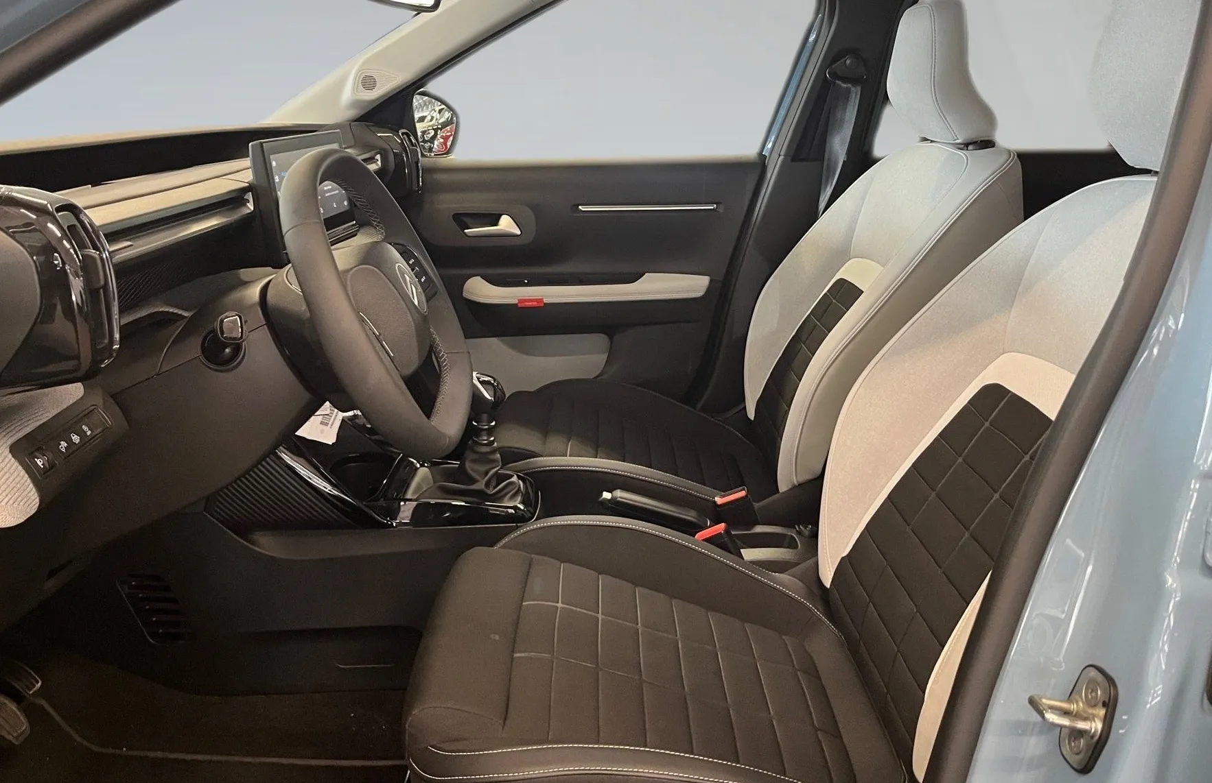 Zunanja slika - Citroën C3 - 1.2 Turbo 100 Max - 7