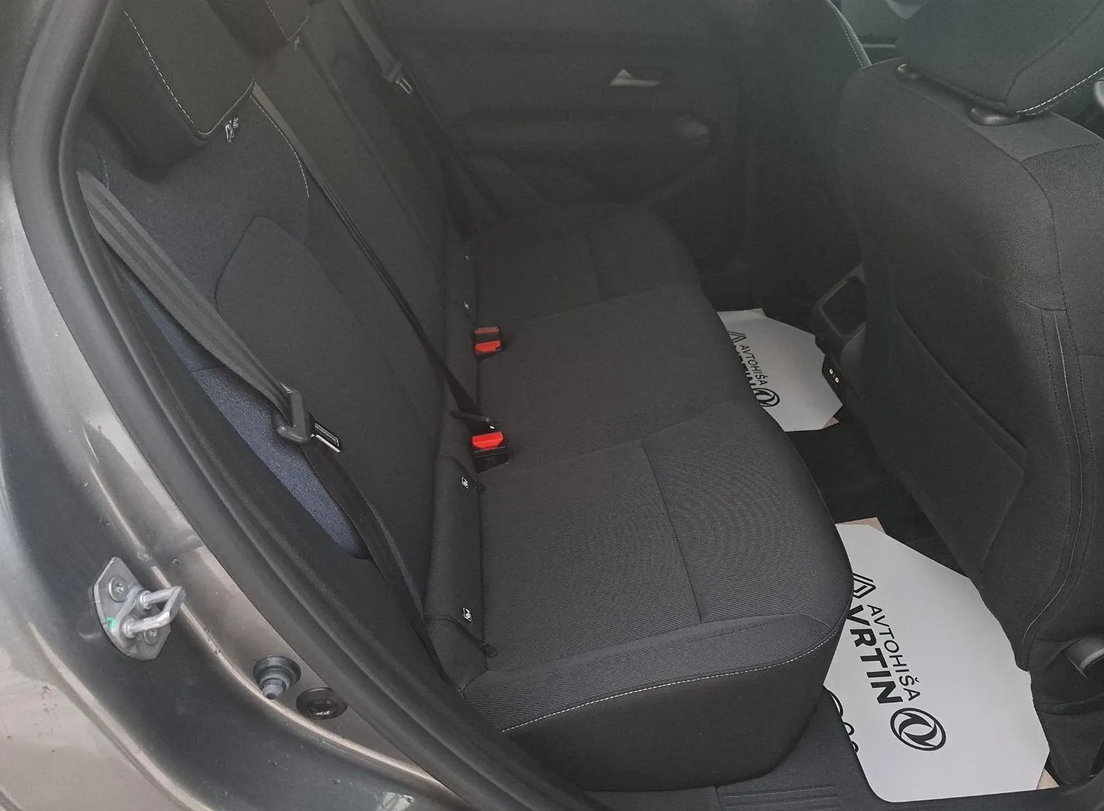 Zunanja slika - Dacia Duster - mild hybrid 130 4x4 Journey - 18