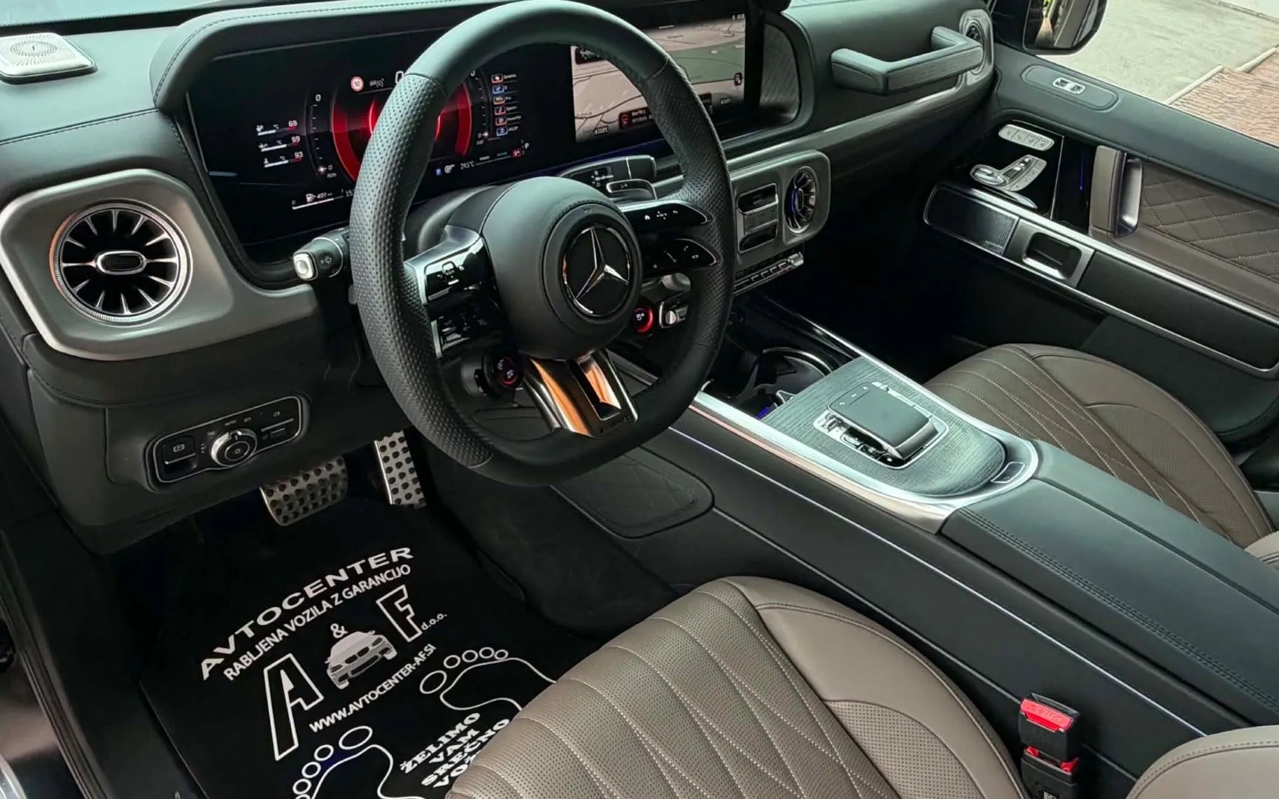 Notranja slika - Mercedes-Benz G-Razred - G63-AMG-V8-FACELIFT-MANUFAKTUR-MASAŽA-KEYLES- - 8