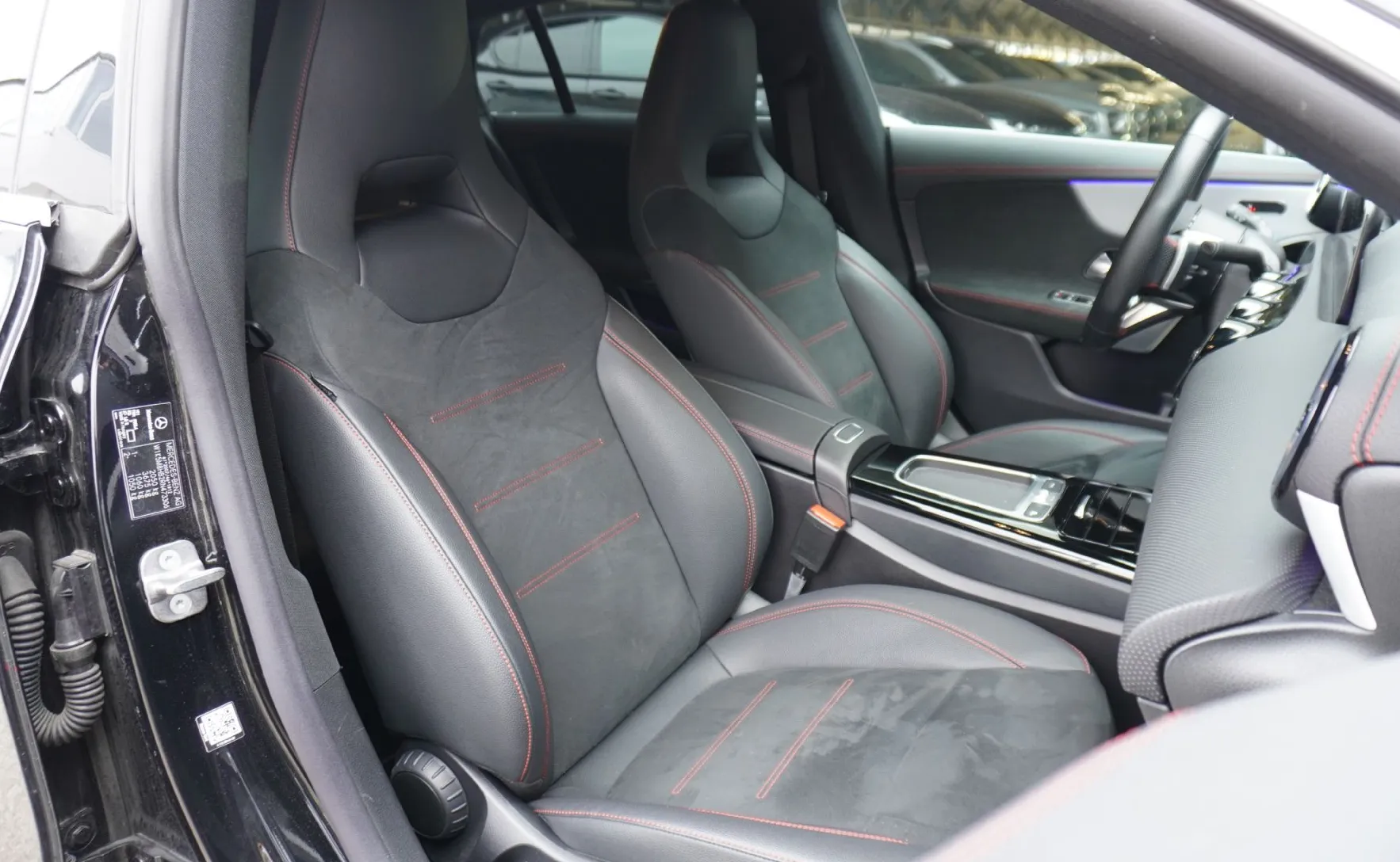 Zunanja slika - Mercedes-Benz CLA-Razred - CLA Shooting Brake CLA 200 AMG LINE - 12