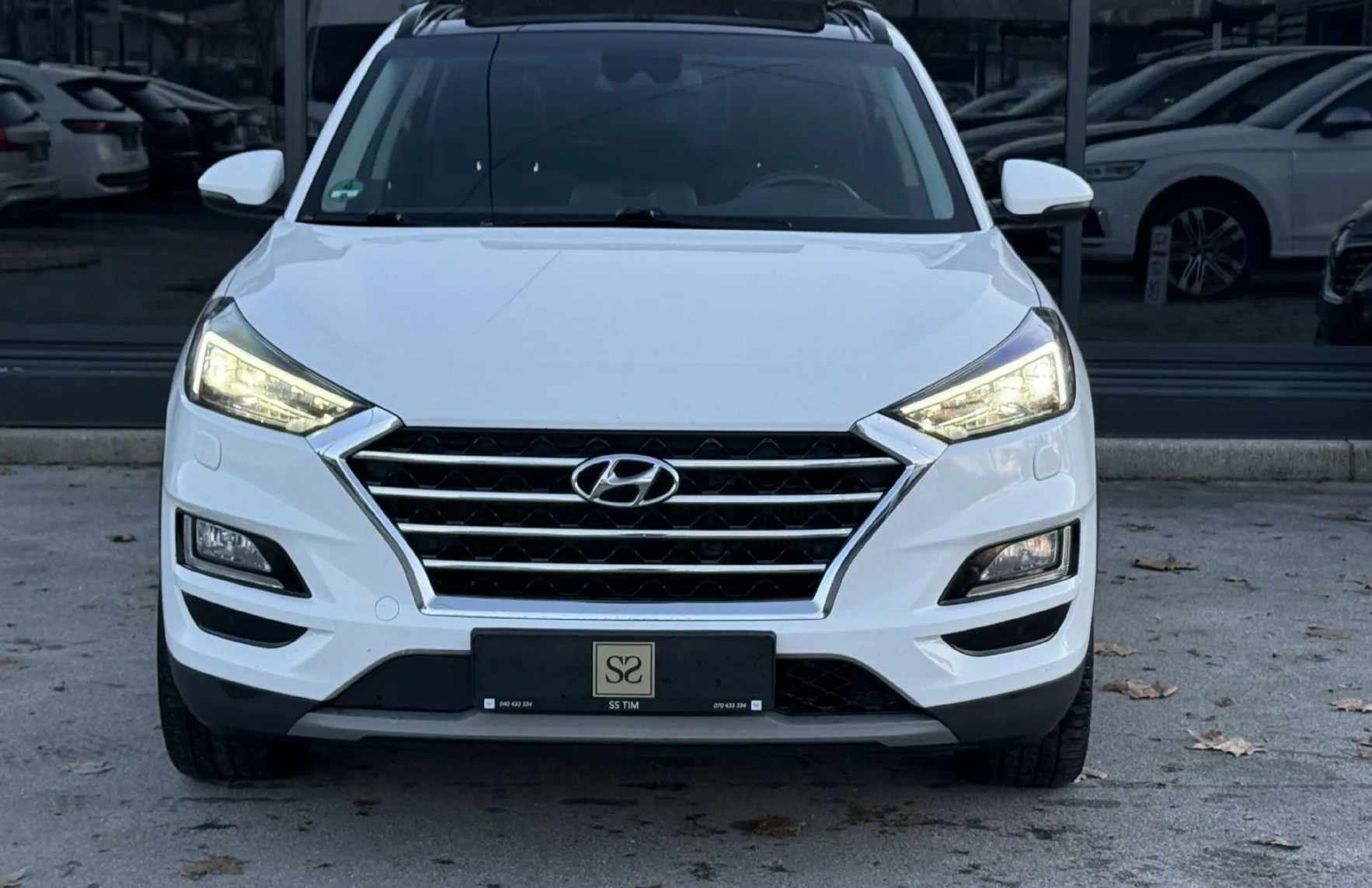 Zunanja slika - Hyundai Tucson - 1.6CRDI Premium Panorama-LED-Mkot-GrSed-NAV-Tem-DE - 3
