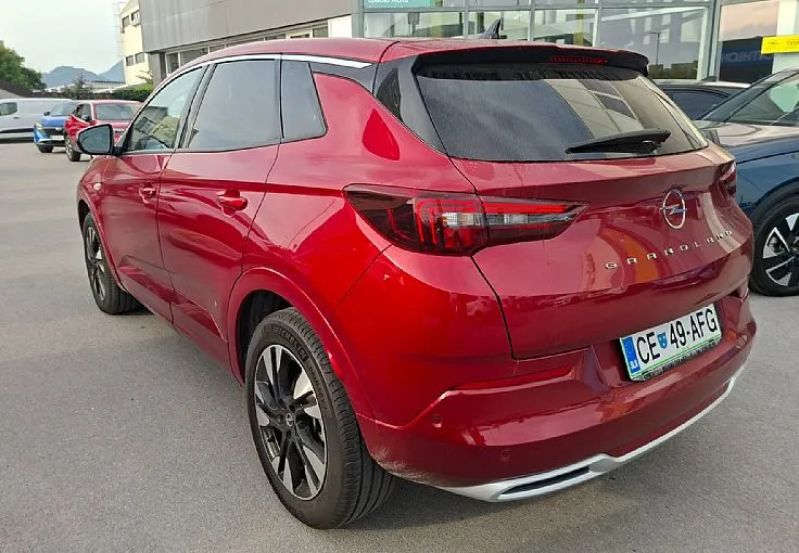 Zunanja slika - Opel Grandland - 1.2 Turbo Tech   Design Avt. 130KM - 4