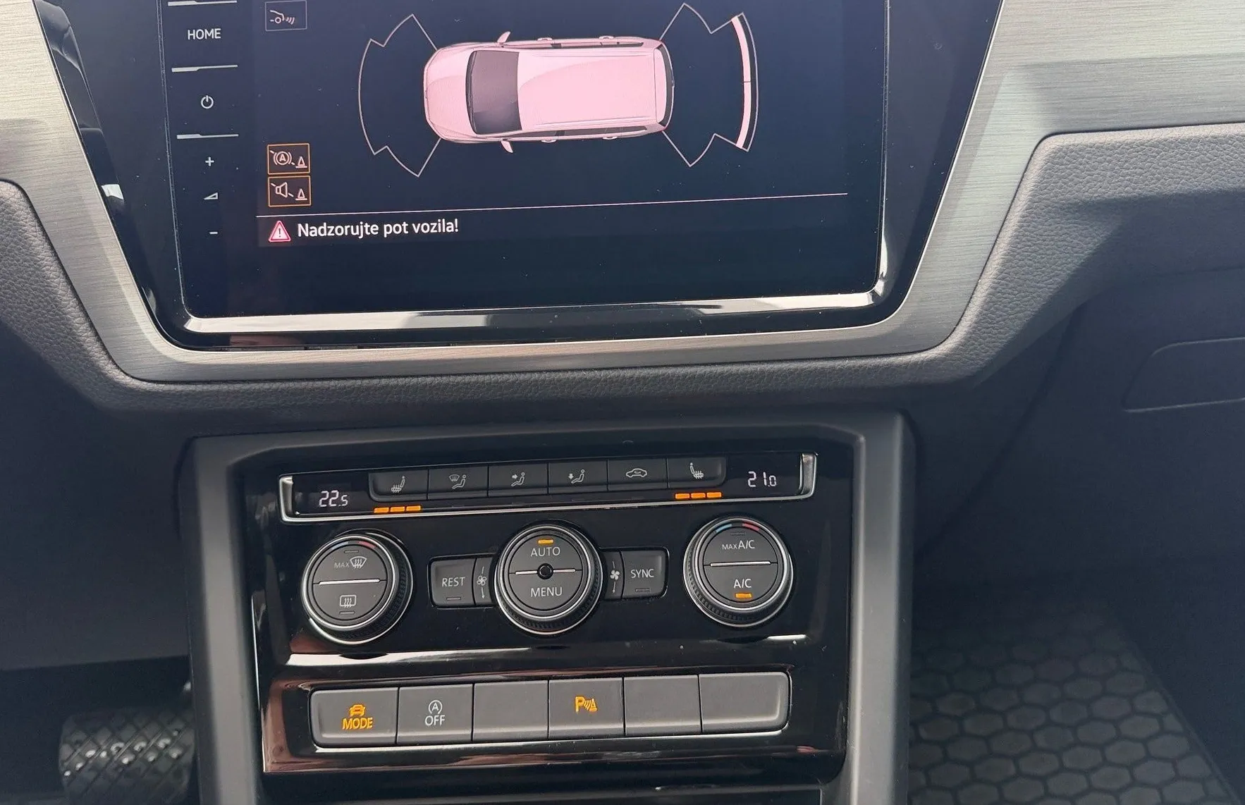 Zunanja slika - VW Touran - 1.5 TSI BMT Family DSG-DCC-ACC-PDC-Kamera-Masaža - 16