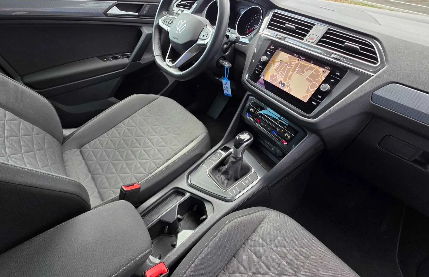 Zunanja slika - Volkswagen Tiguan - 2.0 TDI BMT Life DSG-vse asistence - 10