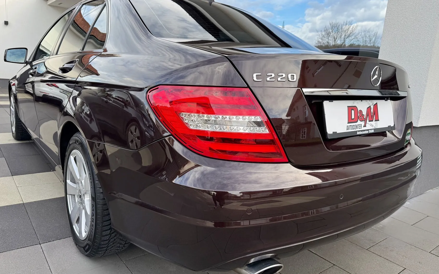 Zunanja slika - Mercedes-Benz C-Razred - C 220 CDI|SLO|XENON|NAVI|2X PDC|NOVE GUME - 4