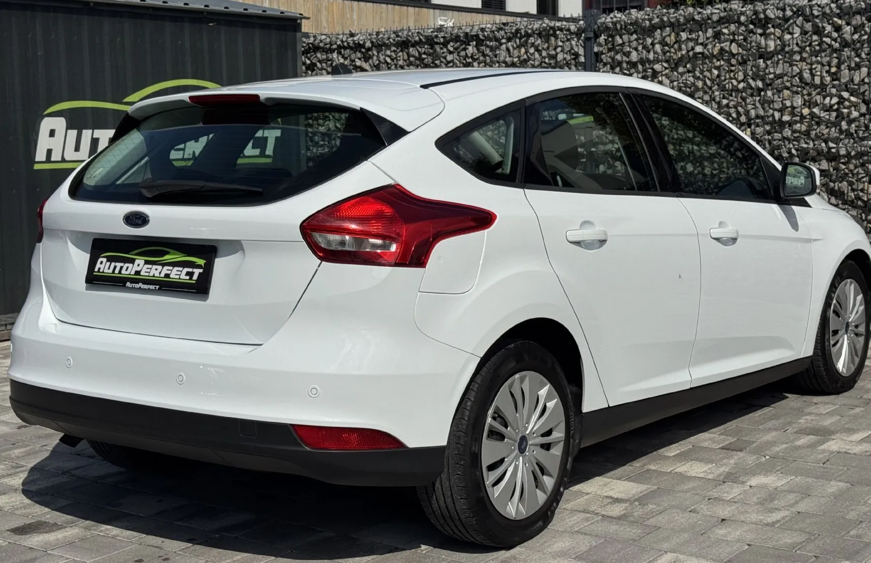 Zunanja slika - Ford Focus - 1.5 TDCi |Gr.sed|Gr.Vol|PDC|1.Last| Hitri kredit.. - 6