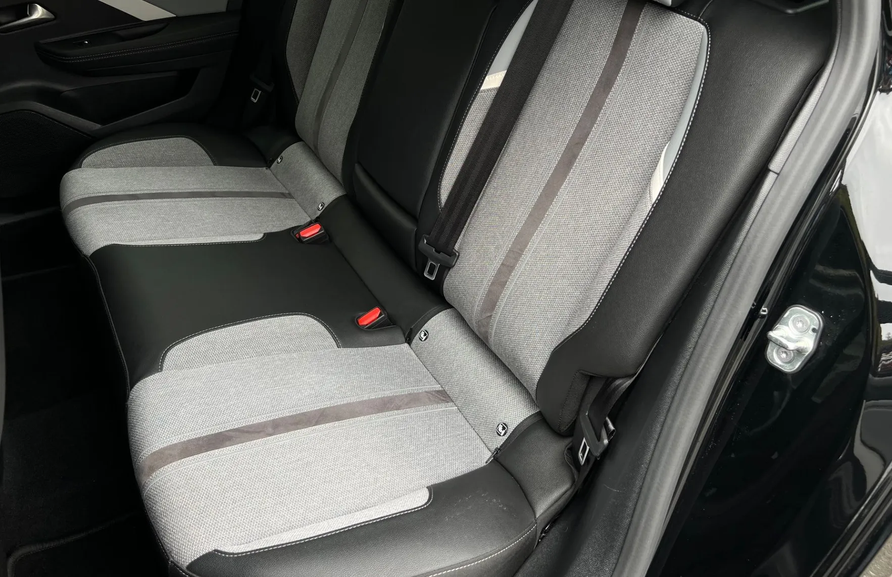 Zunanja slika - Opel Astra - Sports Tourer1.5 D od 1 lastnika 1 letna garancija - 13