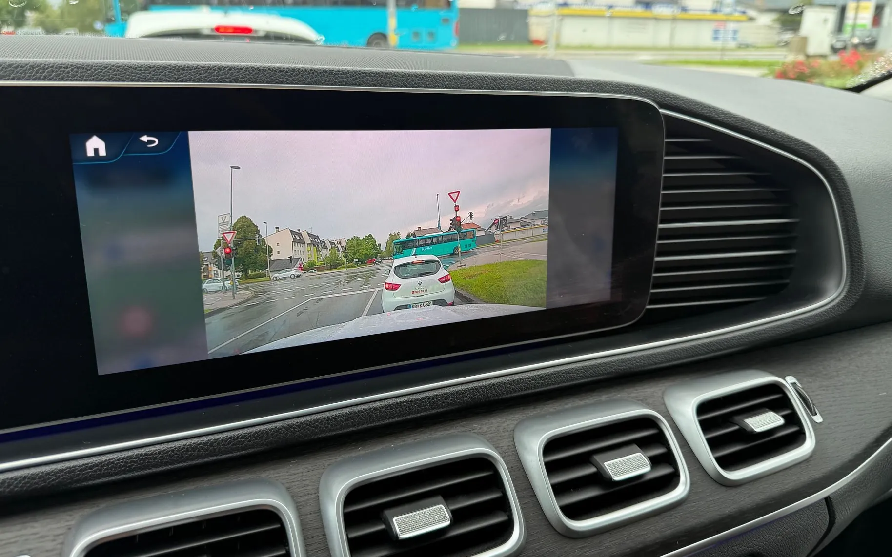 Zunanja slika - Mercedes-Benz GLE-Razred - GLE 300 d 4MATIC AMG LiNE AIRMATIC LED 360K ALU20 - 19